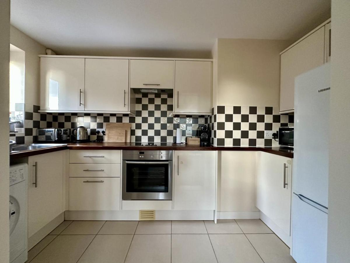 Super Apartment Next To Bicester Village Sleeps 4 Экстерьер фото